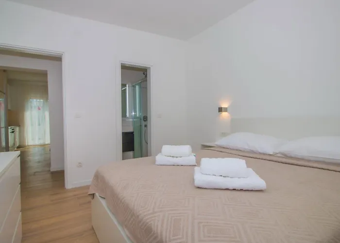 Nikola 2 Apartament *